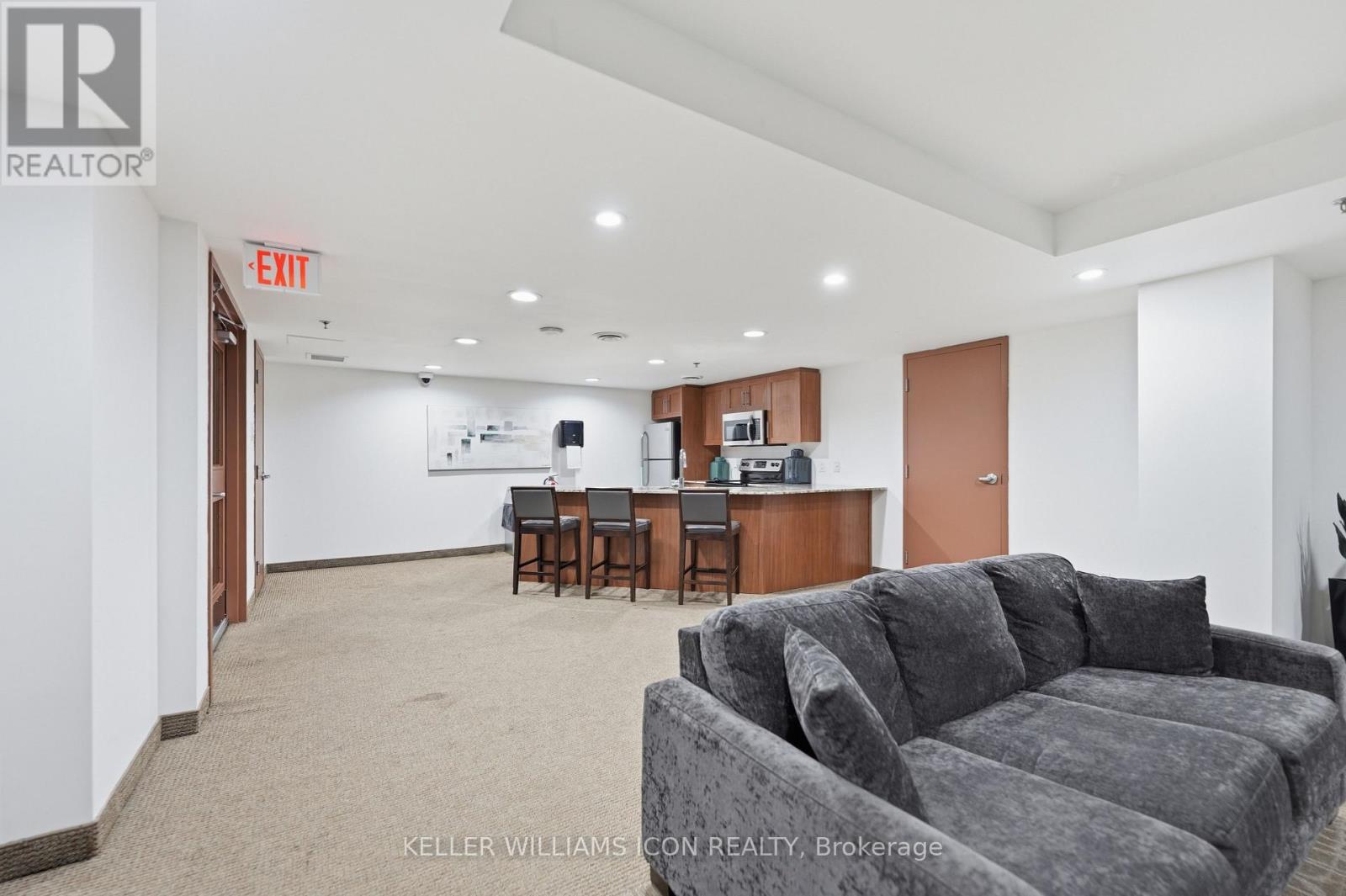 #2405 195 BESSERER STREET - 21