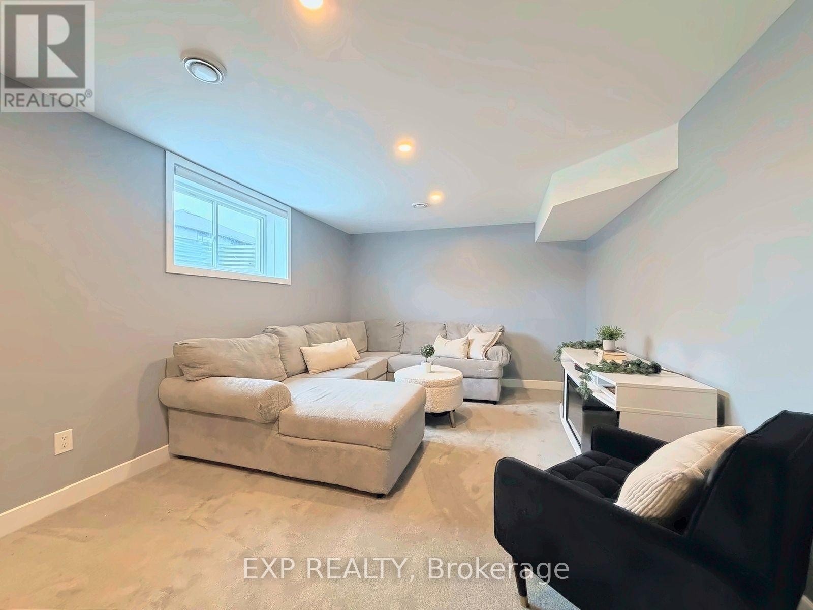 543 Rathburn Lane — photo 43