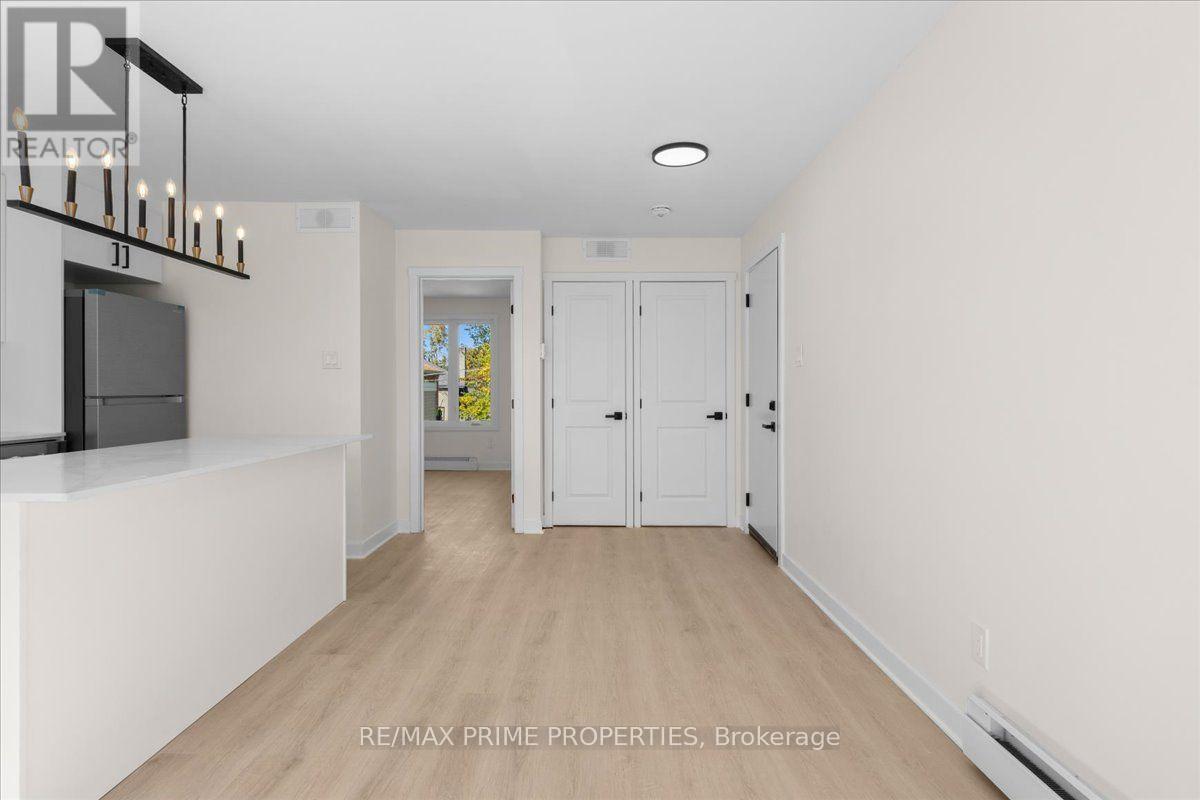 207 Carillon Street — photo 31