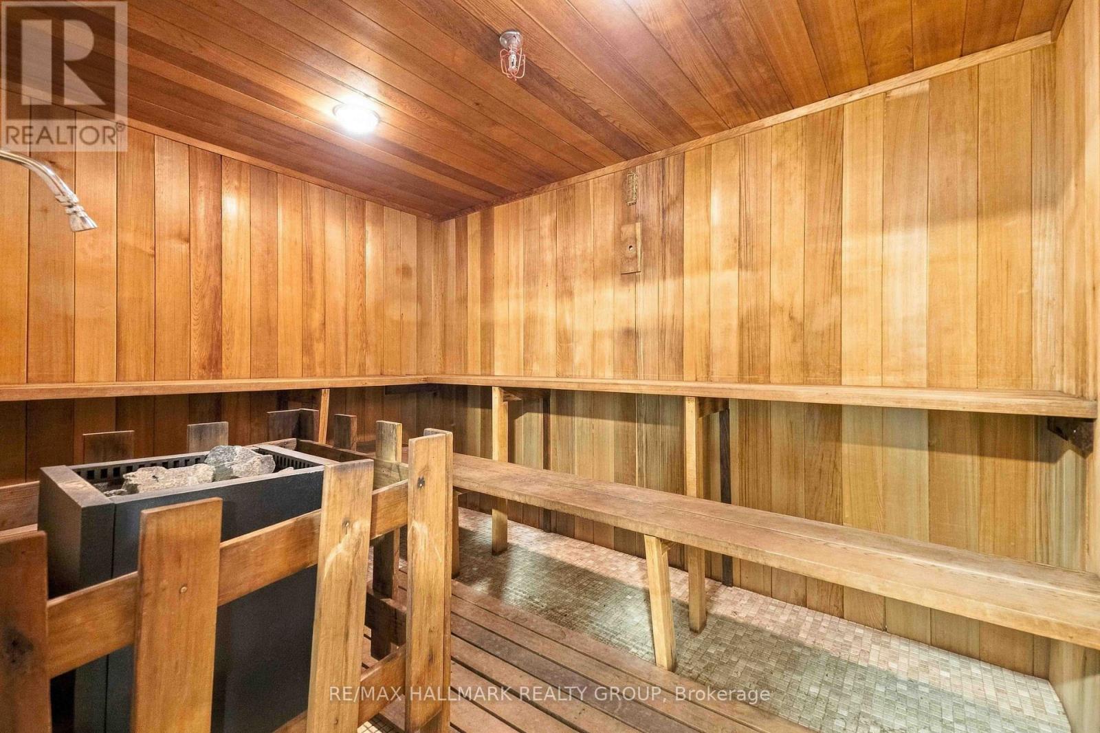 2400 Virginia Drive — photo 31