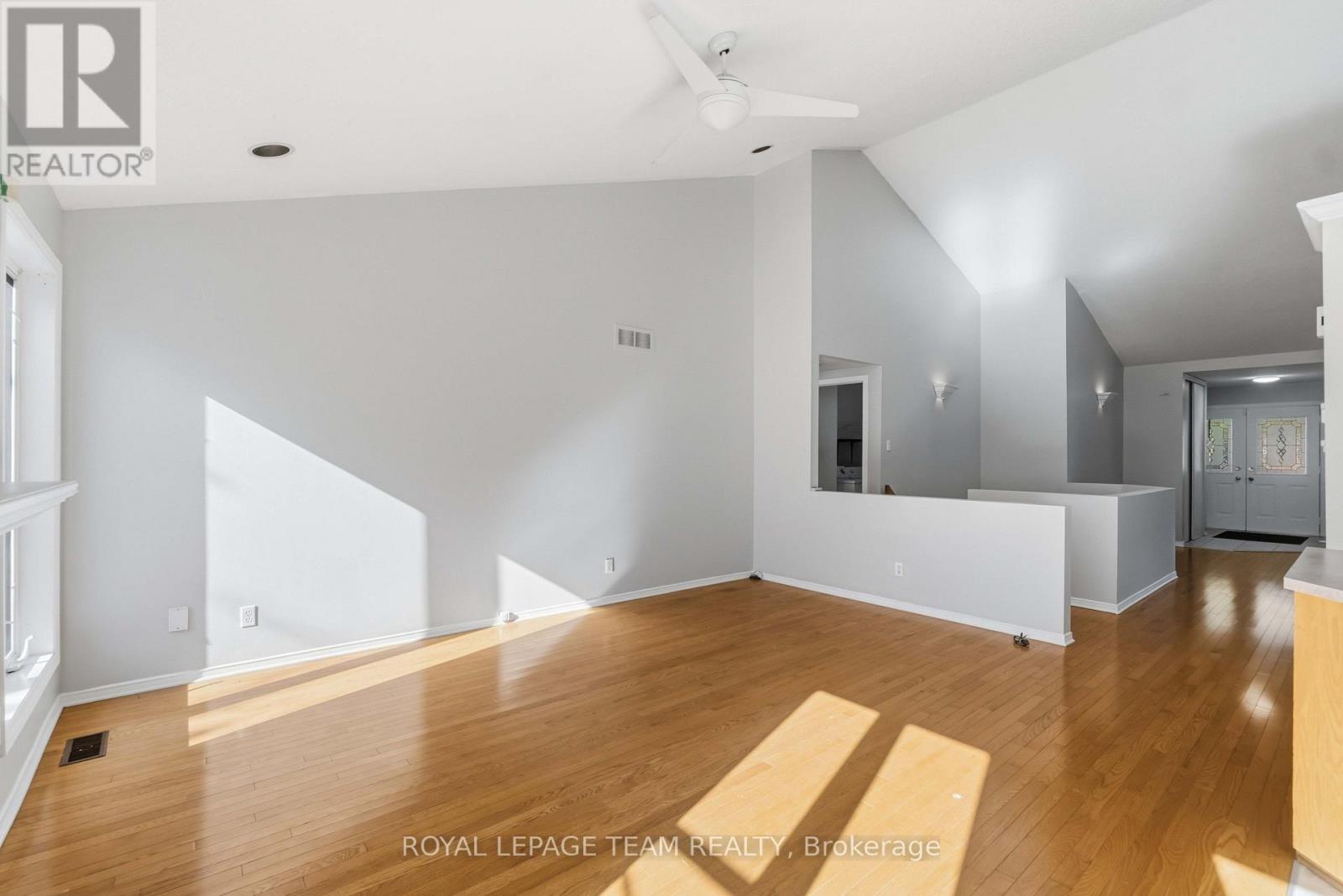 6 Windchime Crescent — photo 10