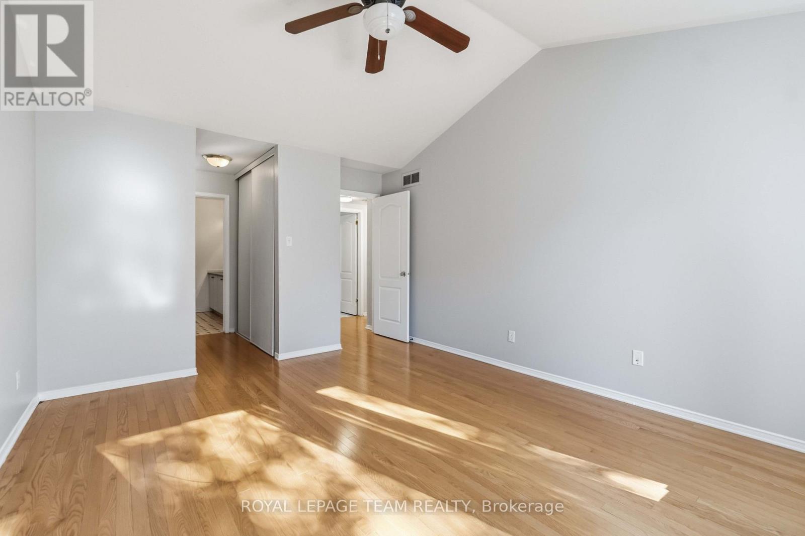 6 WINDCHIME CRESCENT - 17