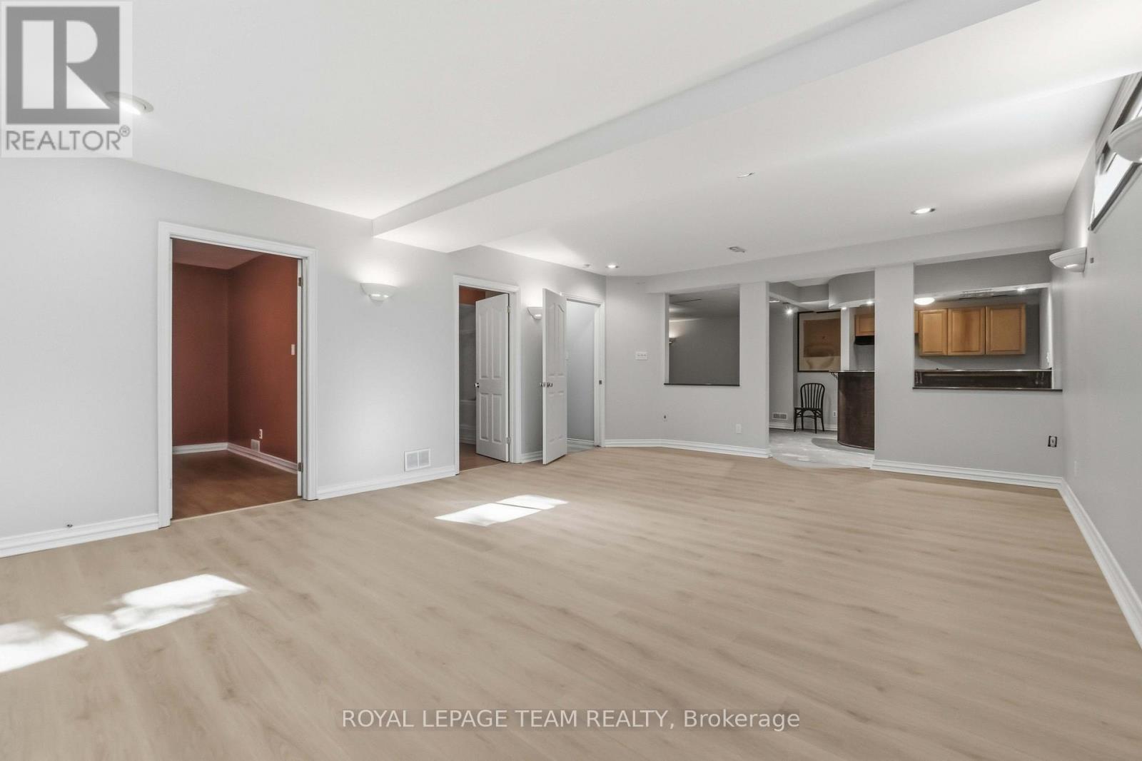 6 Windchime Crescent — photo 21