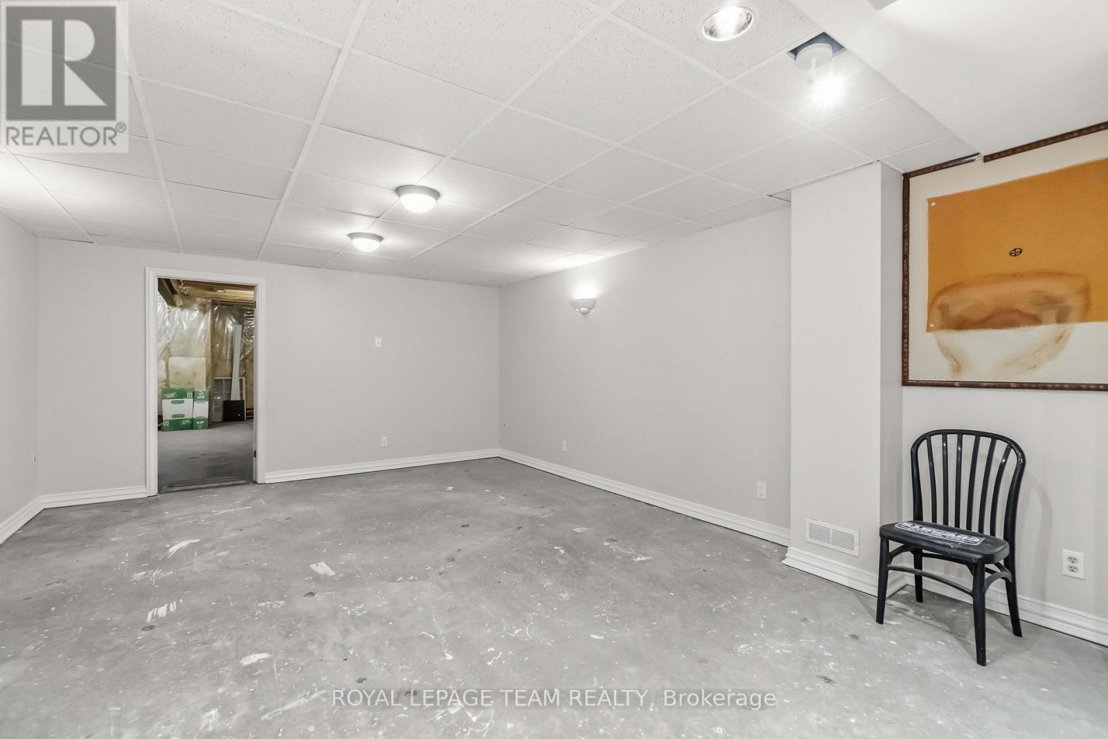 6 Windchime Crescent — photo 25