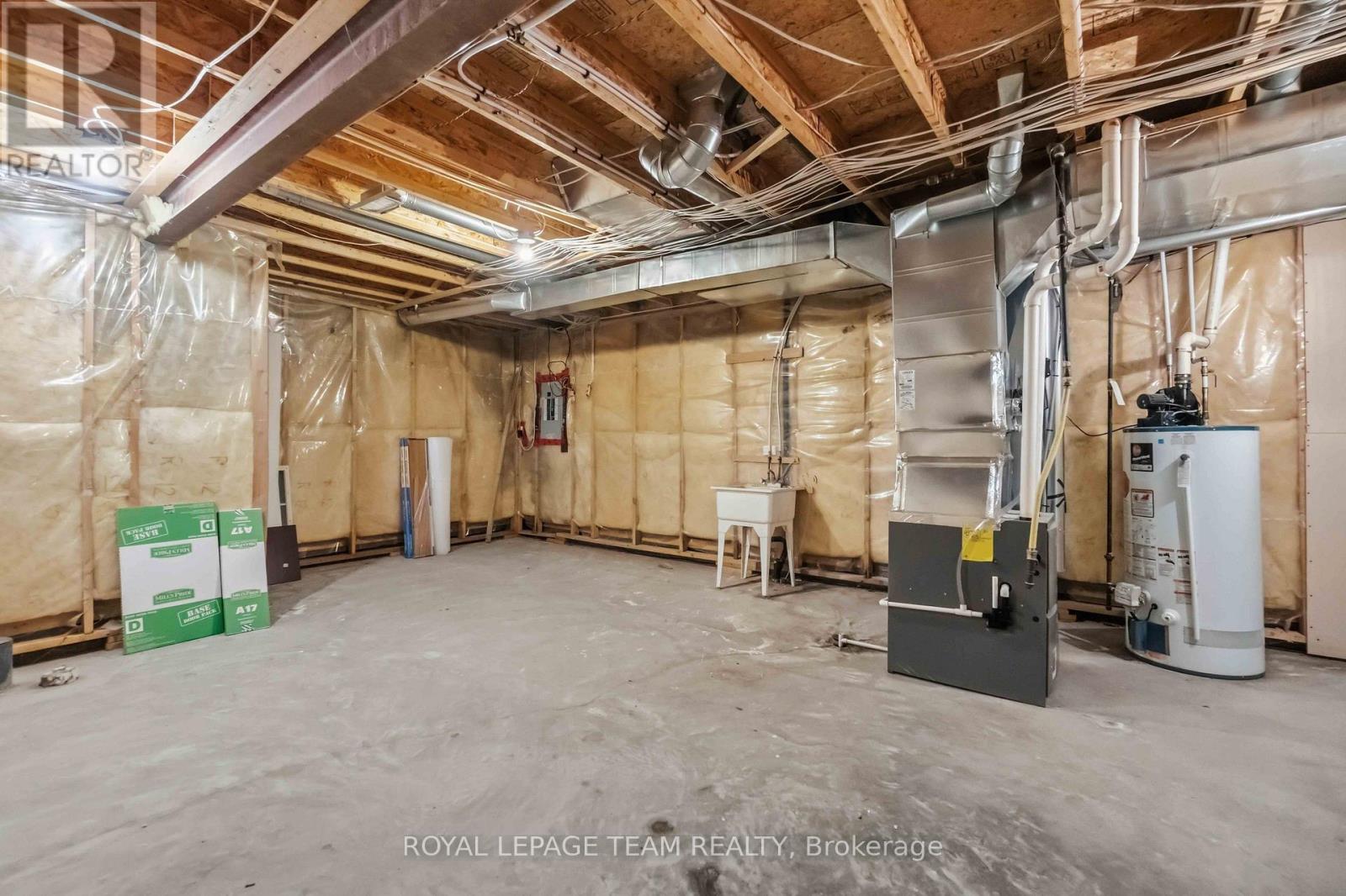 6 Windchime Crescent — photo 28