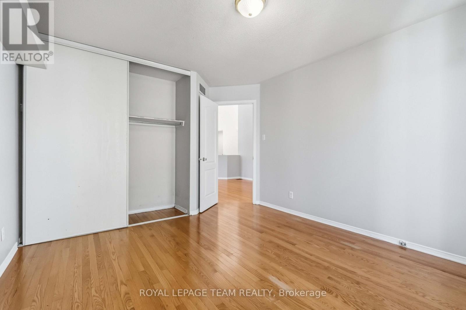 6 WINDCHIME CRESCENT - 6