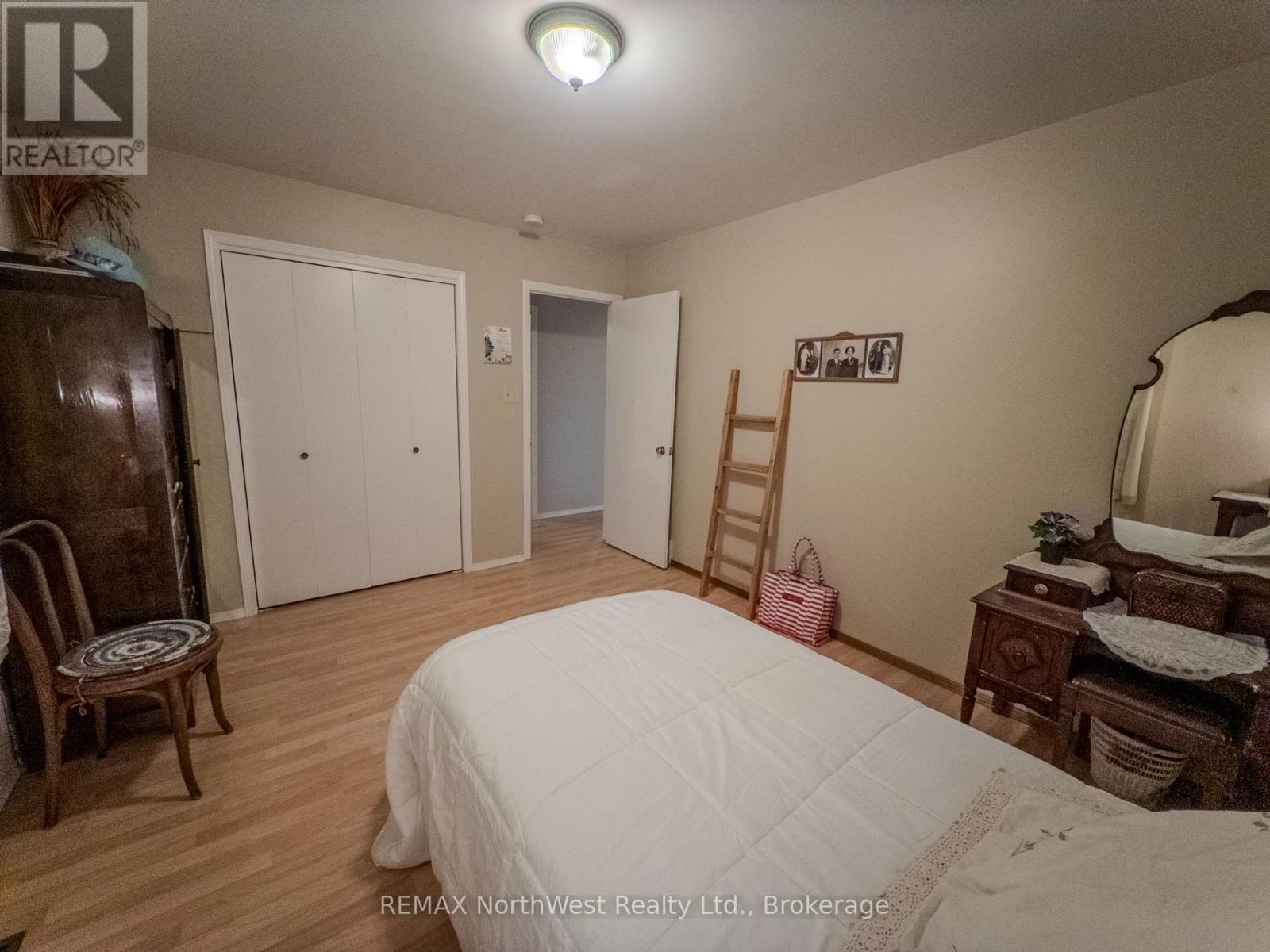 328 Ninth Avenue South — photo 22