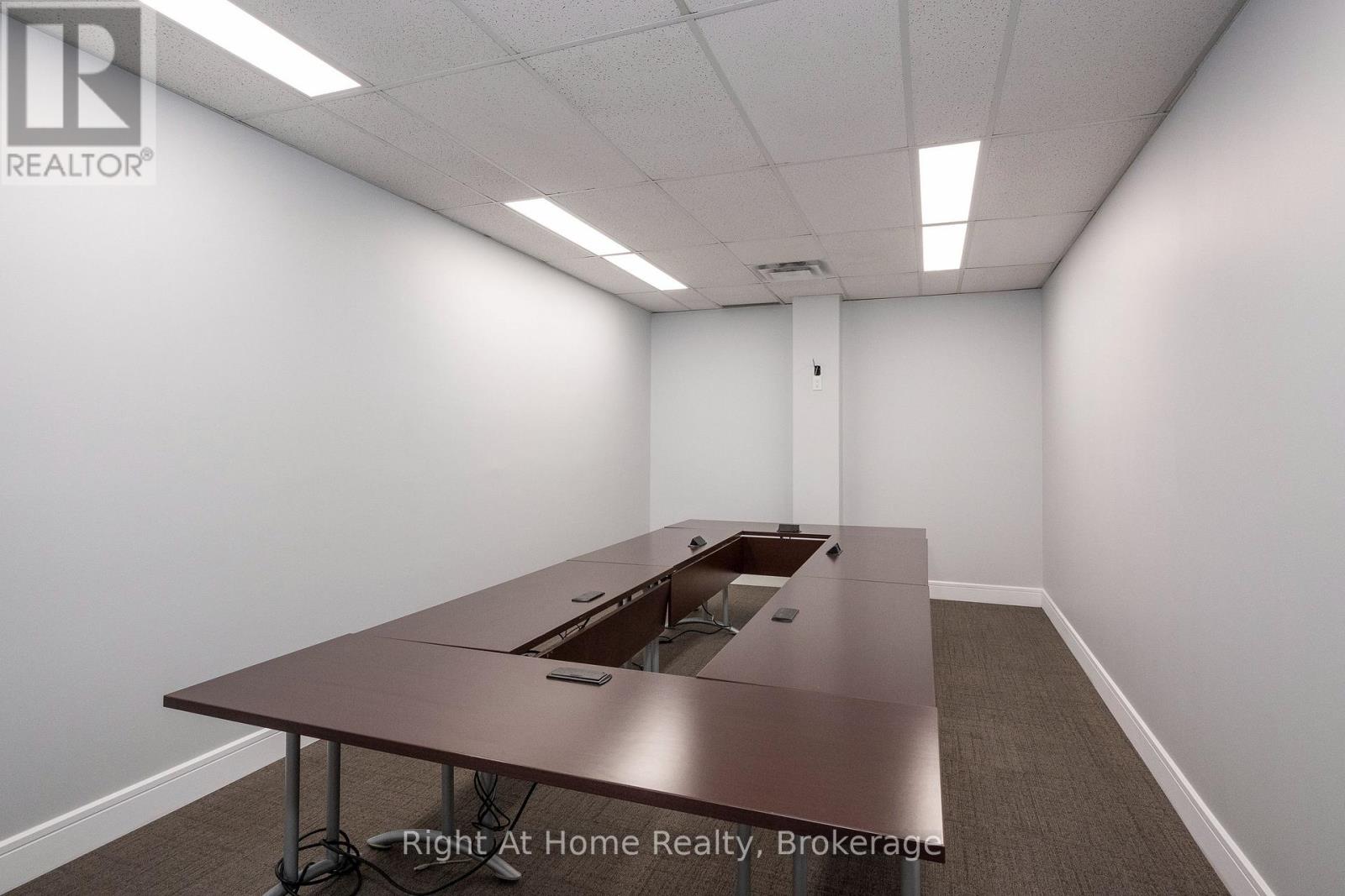 180 Park Avenue — photo 4