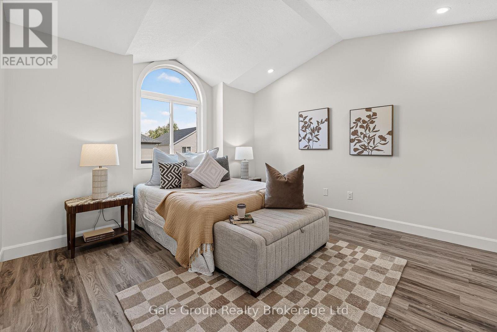 565 Sales Drive — photo 23