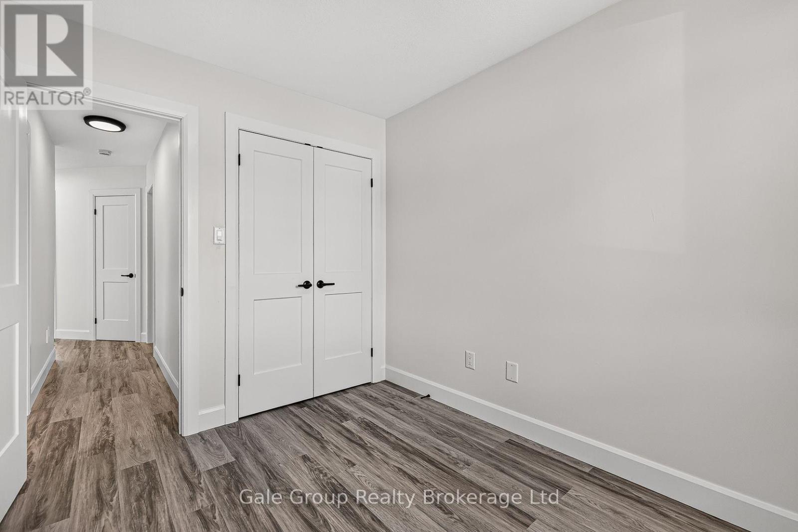 565 Sales Drive — photo 38
