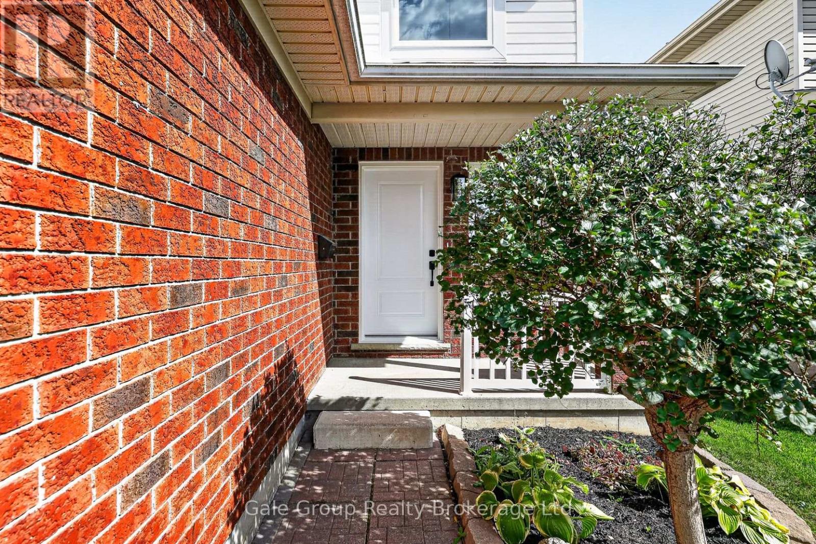 565 Sales Drive — photo 4