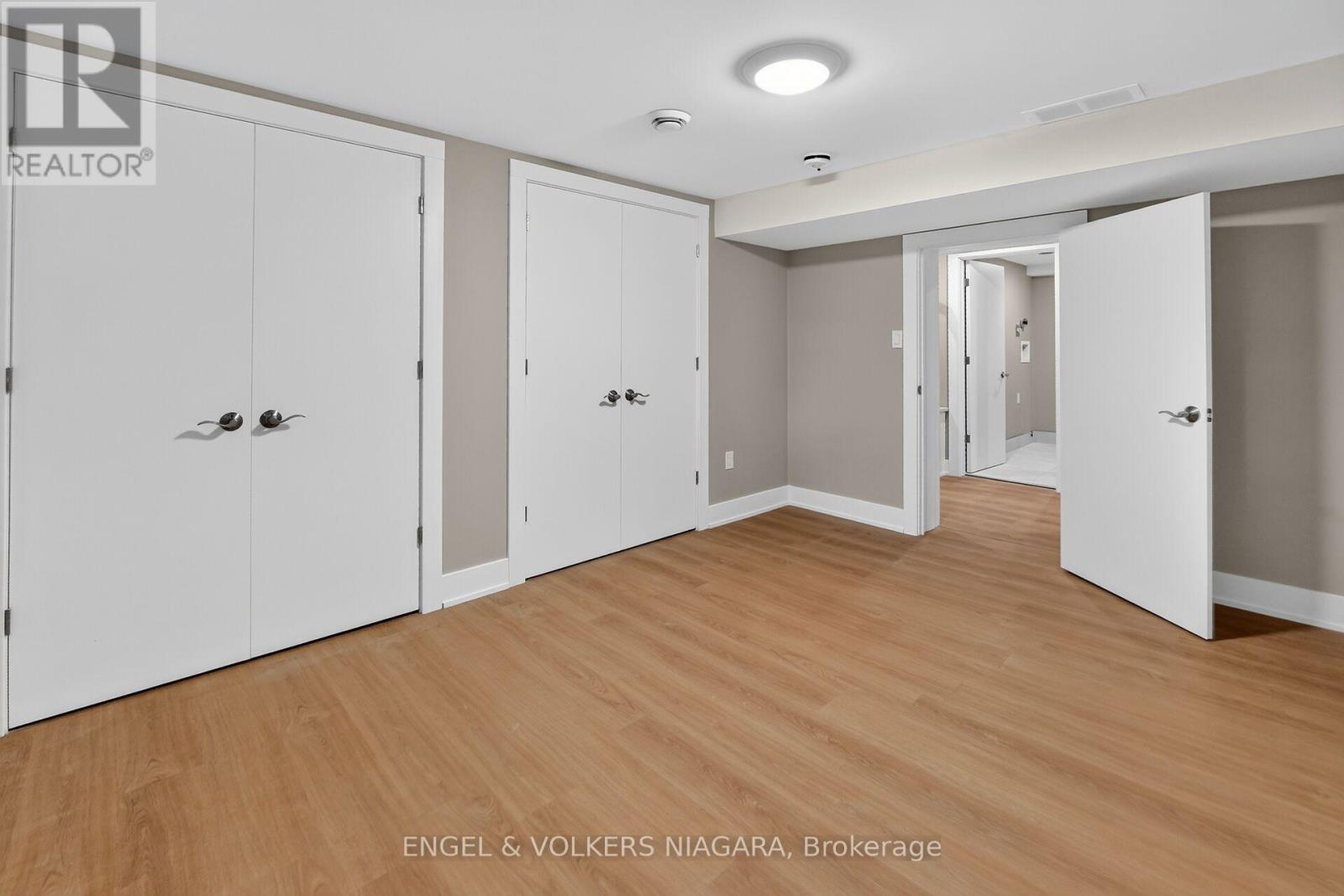76 LAVINIA STREET - 27