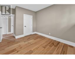 Bathroom - 76 Lavinia Street, Fort Erie, ON L2A2C8 Photo 10