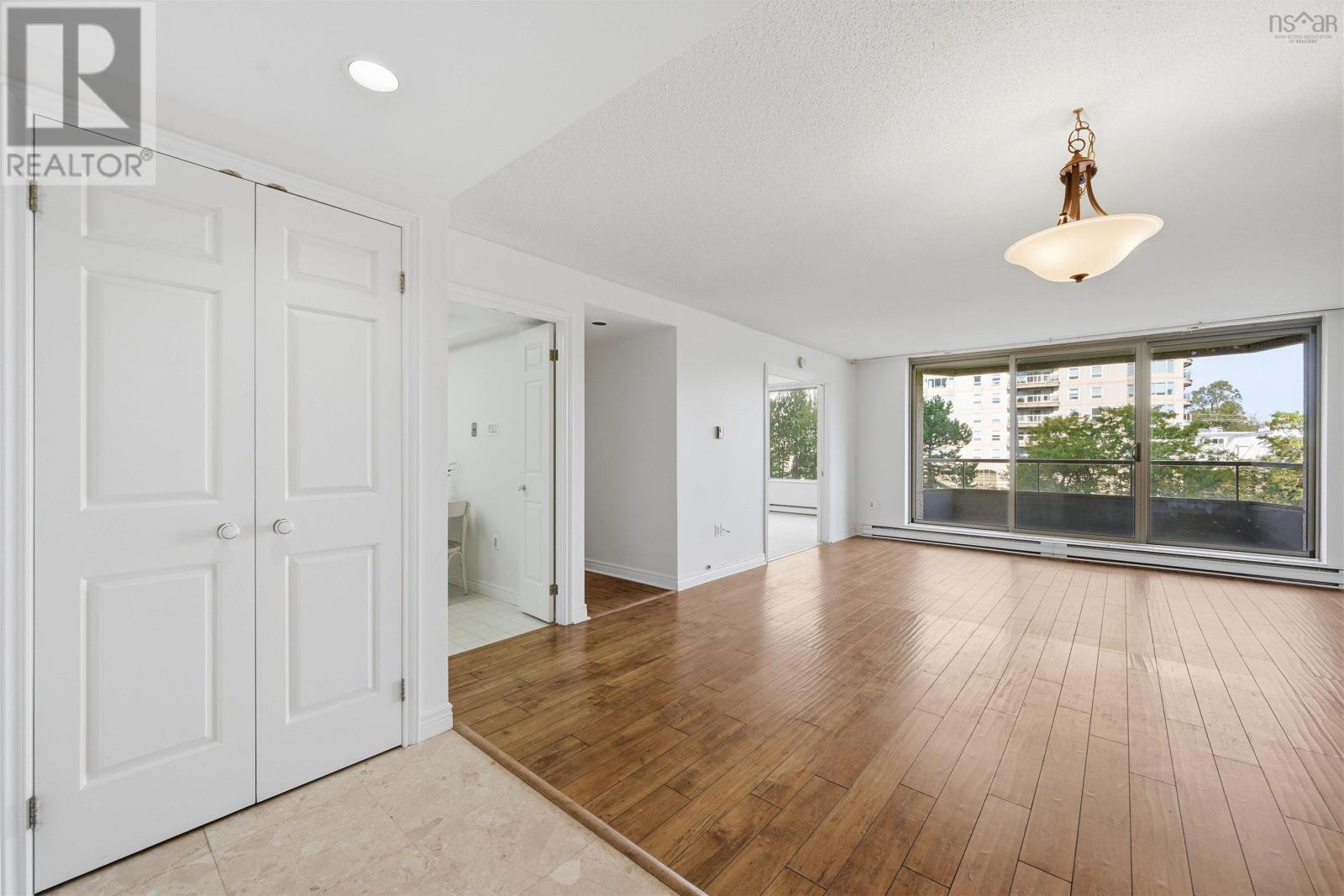 #401 1470 Summer Street - 3