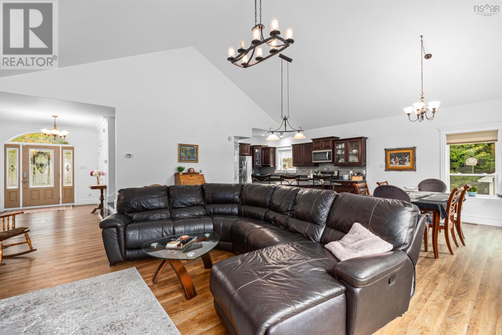 Property 6 of 41 of 170 Magnate Court