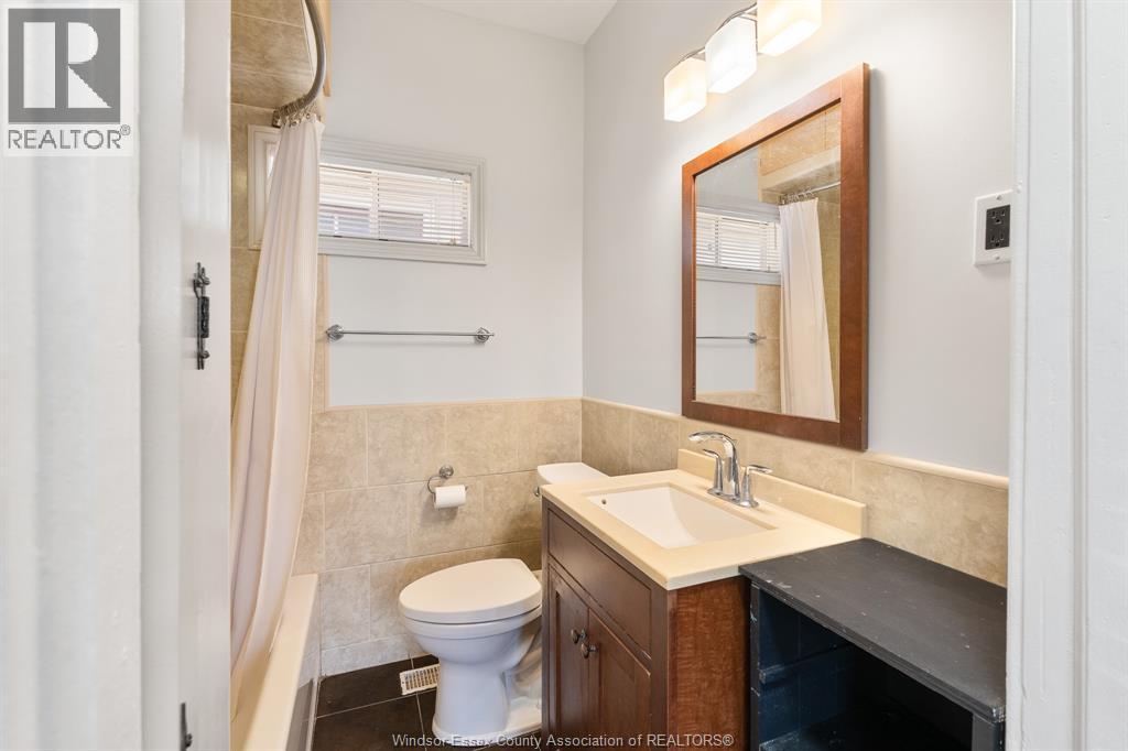 404 Caroline Street — photo 12