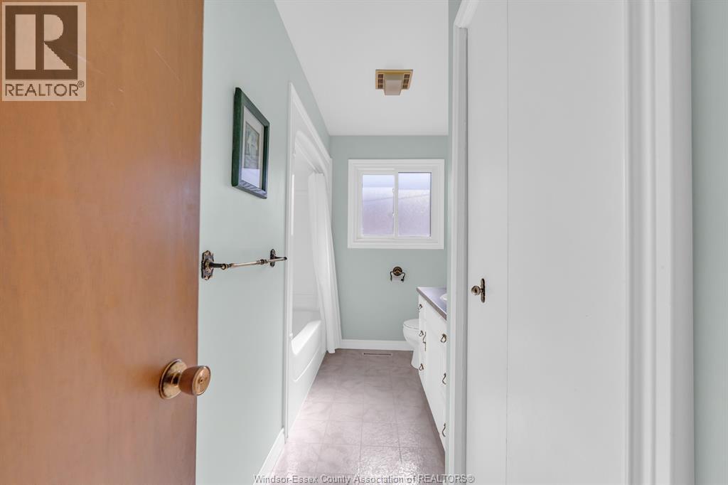 8 Bruce Avenue — photo 14