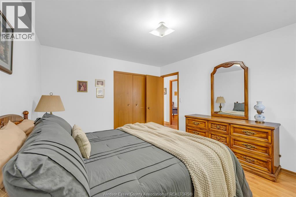 8 Bruce Avenue — photo 17