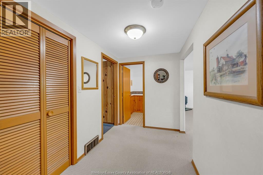 8 Bruce Avenue — photo 21