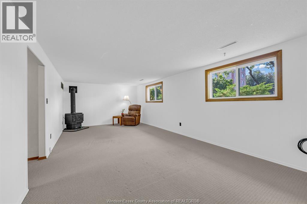 8 Bruce Avenue — photo 23