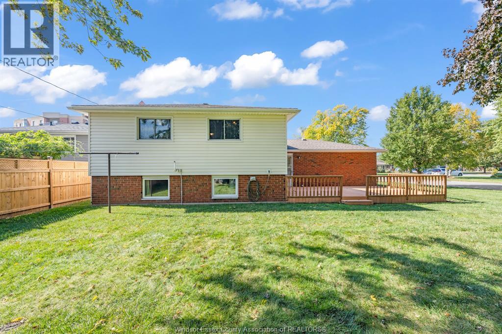 8 Bruce AVENUE - 41