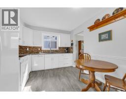 Living room - 8 Bruce Avenue, Leamington, ON N8H4C3 Photo 11