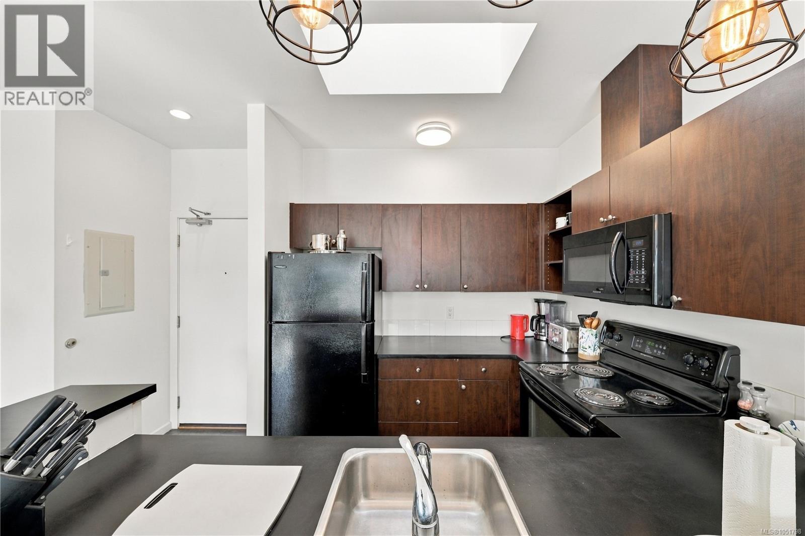 #401 848 Mason St - 9