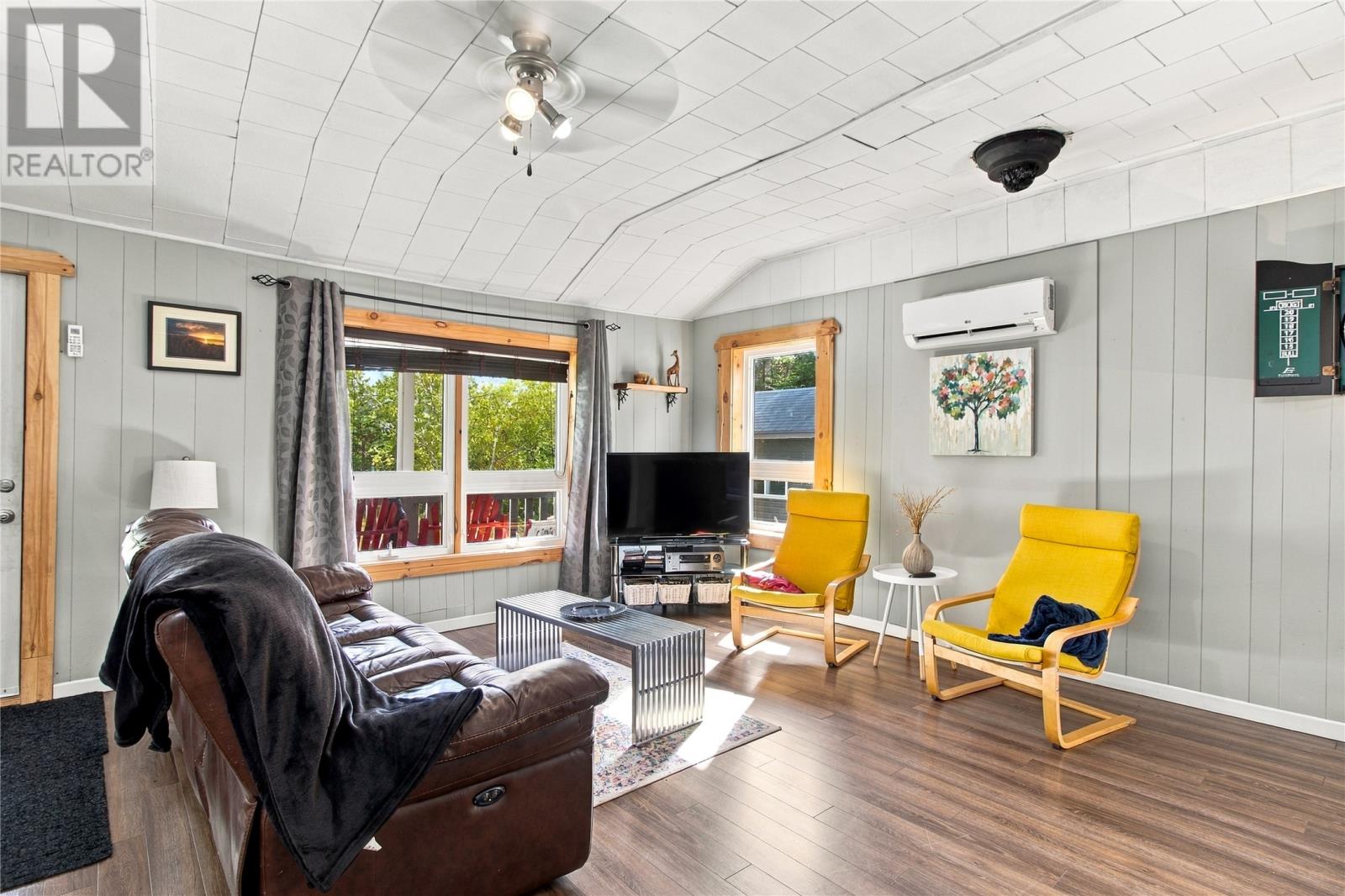 542 Beachycove Road - 8