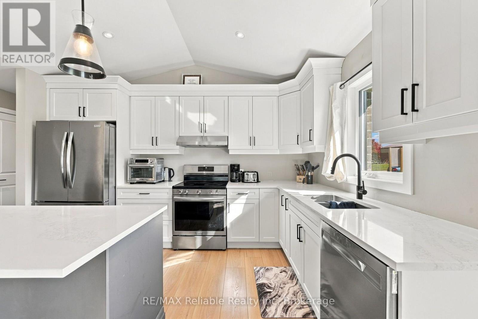 236 Beech Street — photo 12