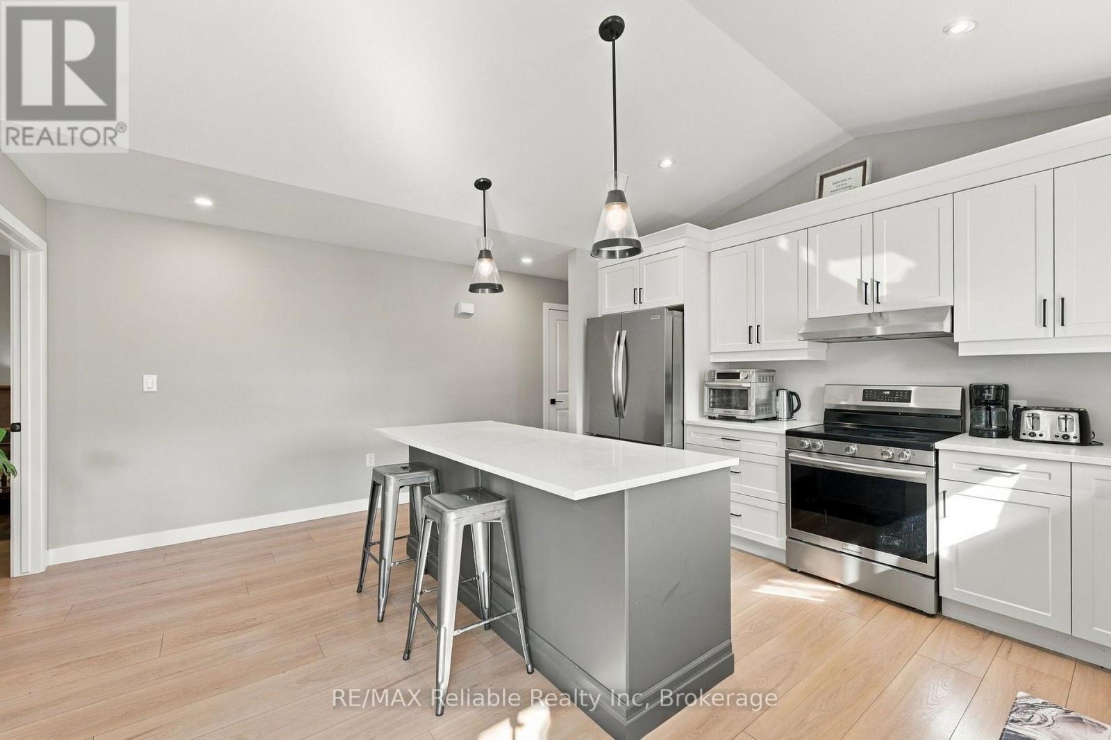 236 Beech Street — photo 14