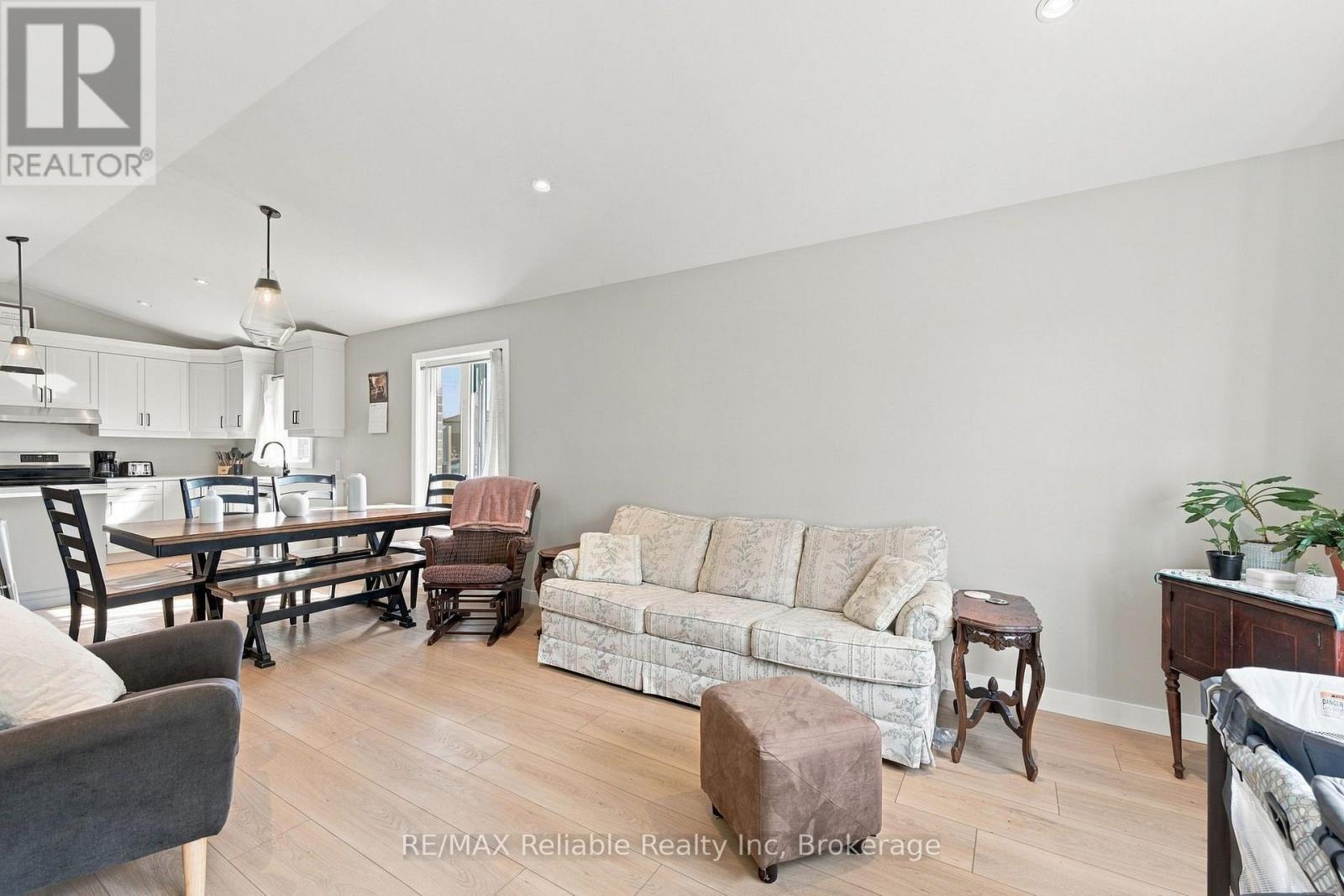 236 Beech Street — photo 19
