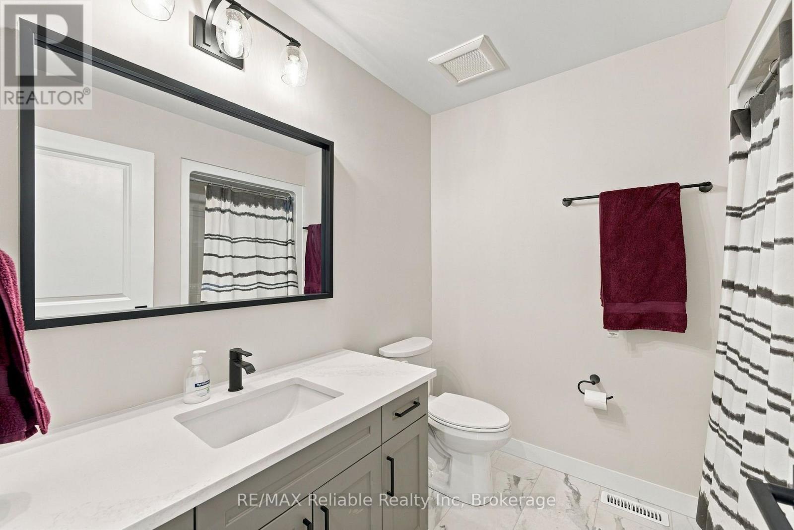 236 Beech Street — photo 8