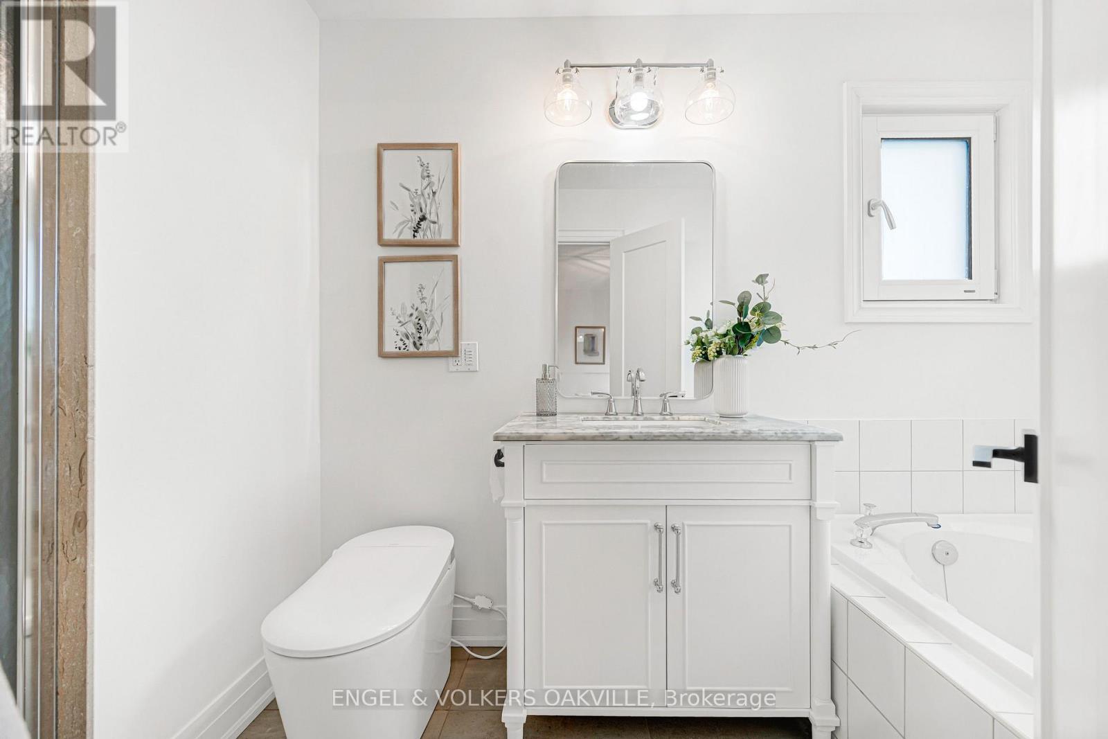 2592 Castle Hill Crescent, Oakville, ON photo 31