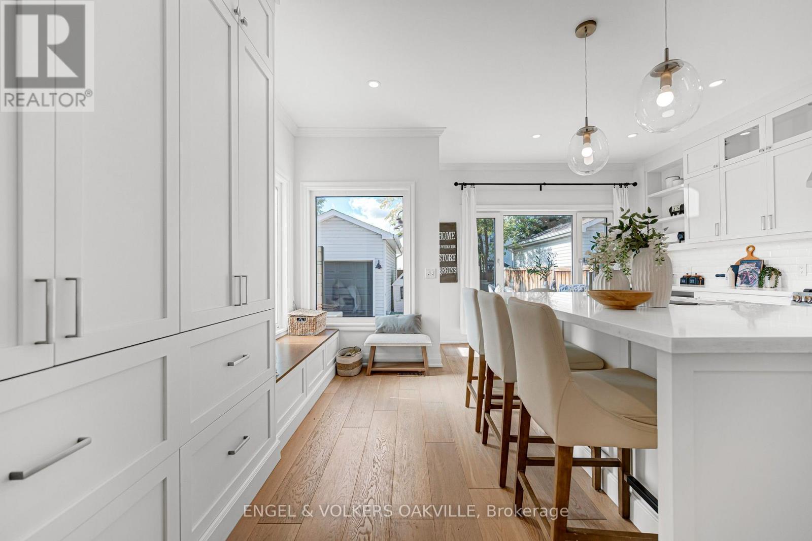 2592 Castle Hill Crescent, Oakville, ON photo 18