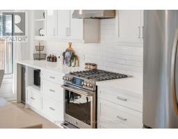 2592 Castle Hill Crescent, Oakville, ON L6H6J1 Photo 16