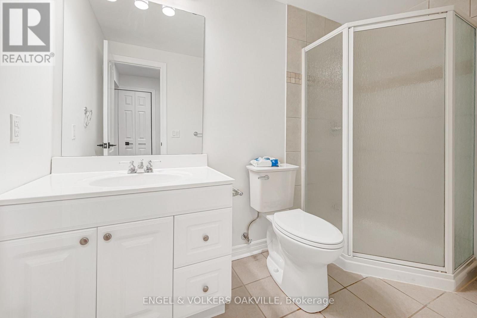 2592 Castle Hill Crescent, Oakville, ON photo 42