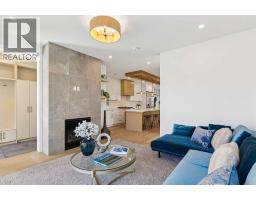 1527 29 Avenue SW - photo 15