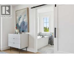 1527 29 Avenue SW - photo 22