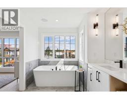1527 29 Avenue SW - photo 25