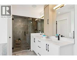 1527 29 Avenue SW - photo 36