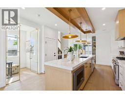 1527 29 Avenue SW - photo 8