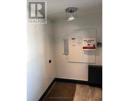 17 - 917 St Clair Avenue W, Toronto, ON M6C1C7 Photo 6