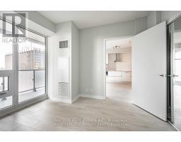 1506 - 2221 Yonge Street, Toronto, ON M4S2B4 Photo 10