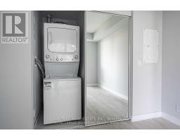 1506 - 2221 Yonge Street, Toronto, ON M4S2B4 Photo 12