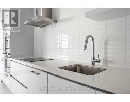 1506 - 2221 Yonge Street, Toronto, ON M4S2B4 Photo 6