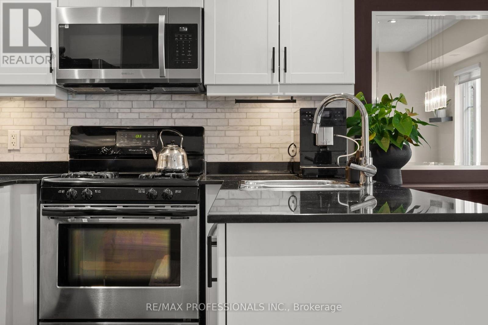 439- 34 Western Battery Road, Toronto, ON photo 8