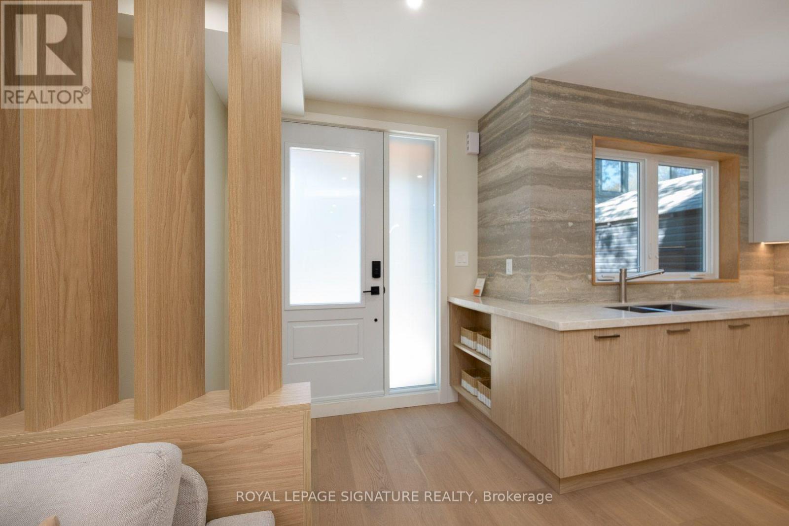 35 Bessborough Drive, Toronto, ON photo 28