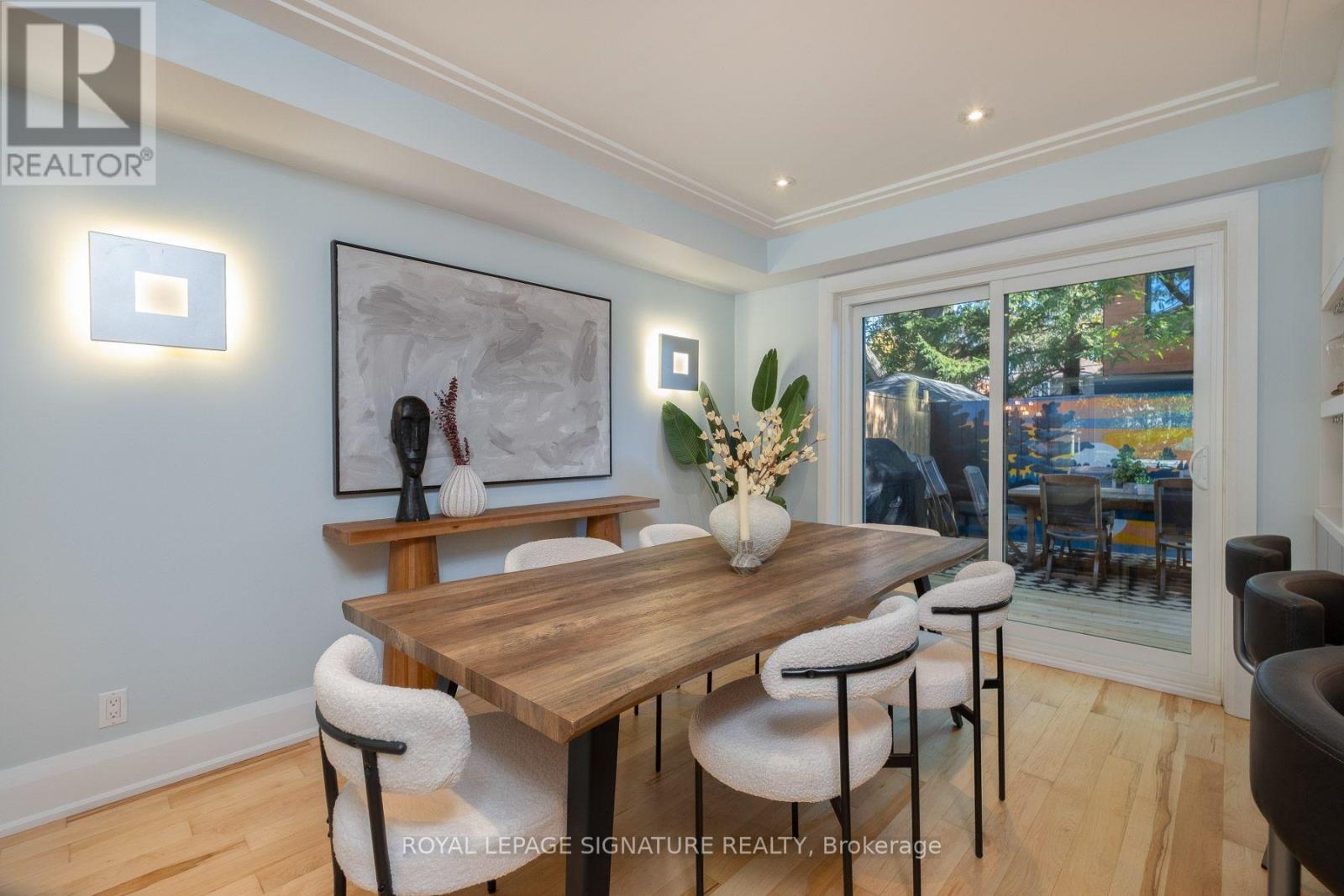 35 Bessborough Drive, Toronto, ON photo 8