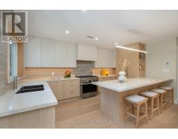 35 Bessborough Drive, Toronto, ON M4G3H6 Photo 32