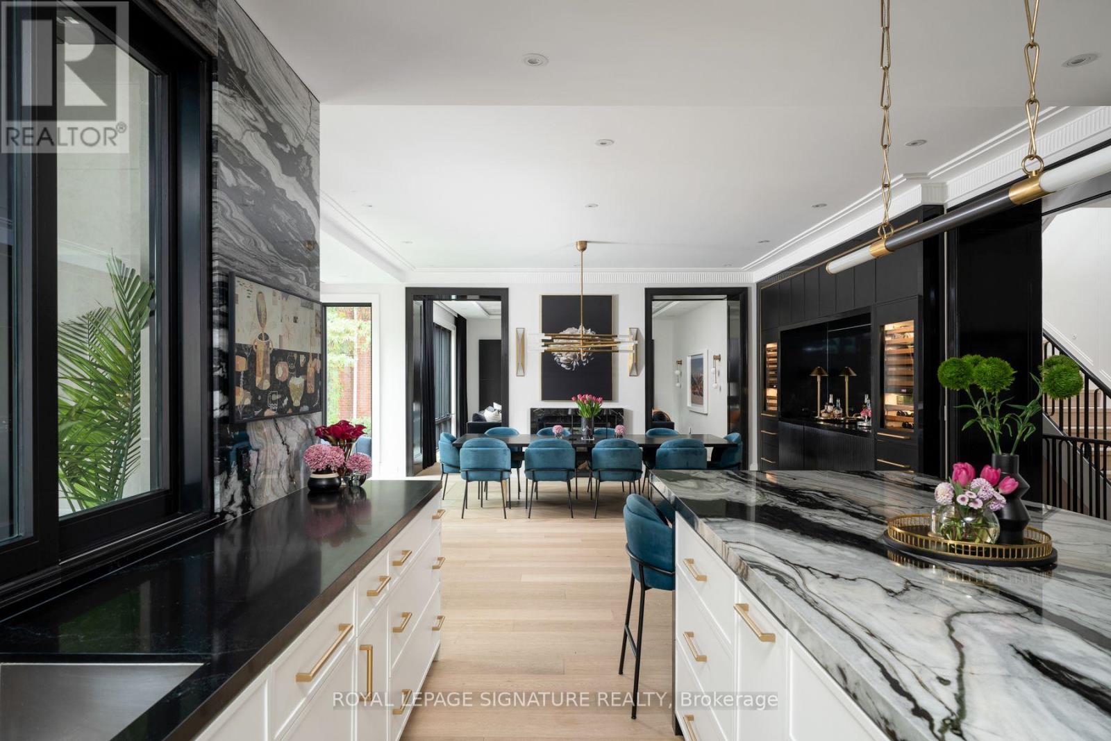 20 Rochester Avenue, Toronto, ON photo 11